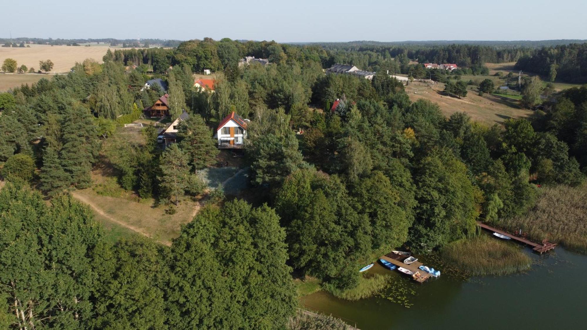 Dom Nad Jeziorem Gaja House Jadamowo Esterno foto
